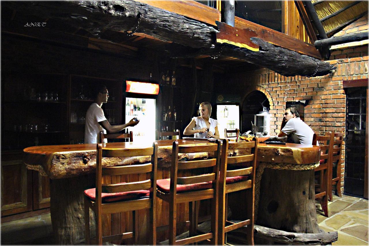 Fiume Lodge Grootfontein Экстерьер фото